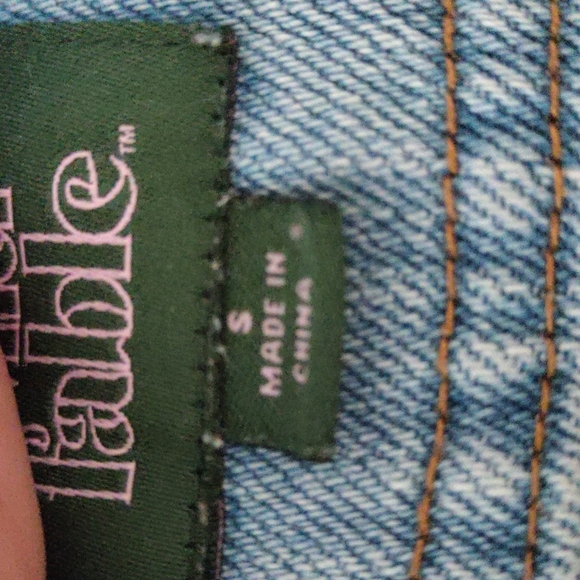 Women's wild Fable distressed light jean jacket small - Picture 9 of 9